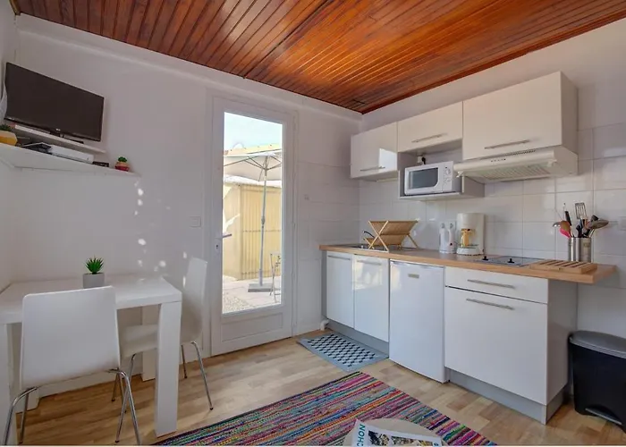 Maisonnette De L'aiguillon 아르카숑